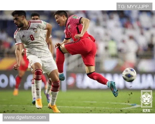 韩国酒吧内足球明星醉酒狂欢视频引发热议网友热评不断