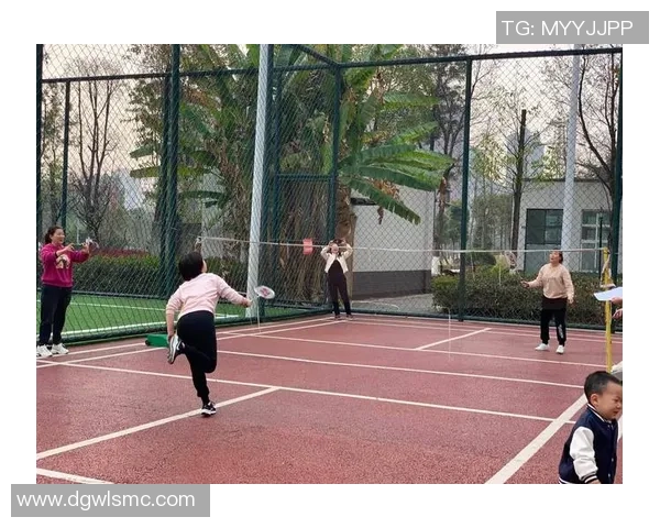 黄芳独家分享羽毛球技巧与训练心得助你提升竞技水平